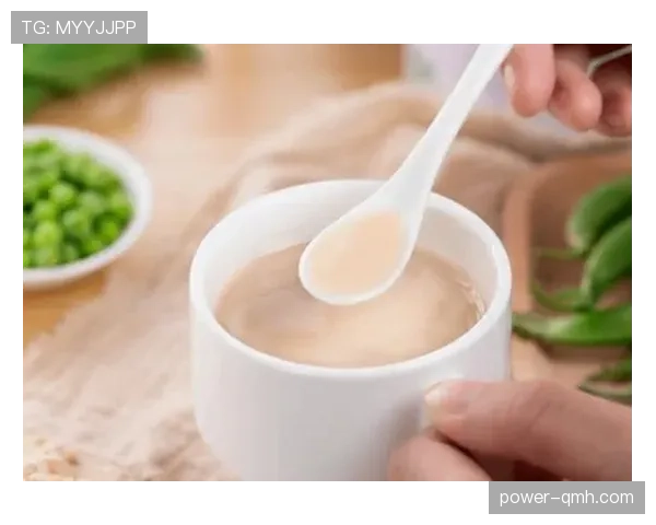 郑思维家的冰箱里塞满蛋白粉,连饮料都按毫升算 郑思维家的冰箱里塞满蛋白粉,连饮料都按毫升算